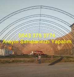 brandalı kapalı halı saha