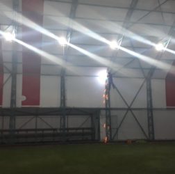 halı saha Branda kapatmA